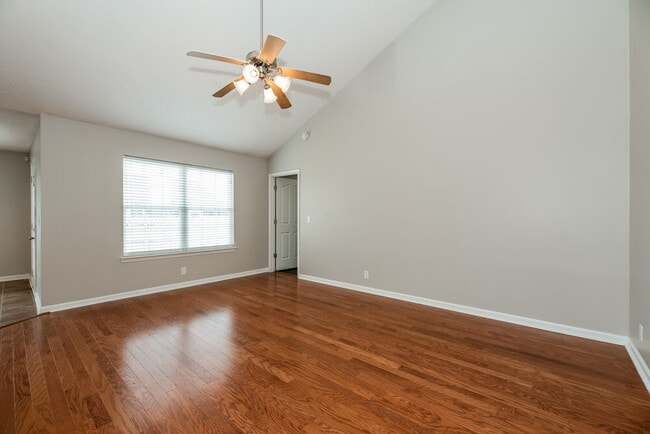 Building Photo - 2122 Tabasco Way