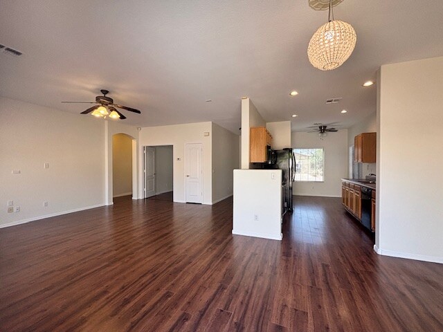 Foto del edificio - 6455 S Kimberlee Way