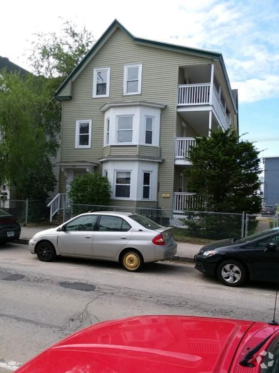 Building Photo - 241 Spruce St