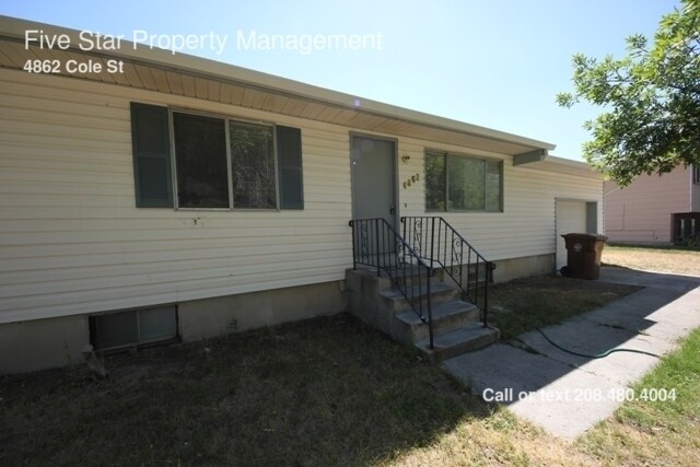 Primary Photo - 4862 Cole St