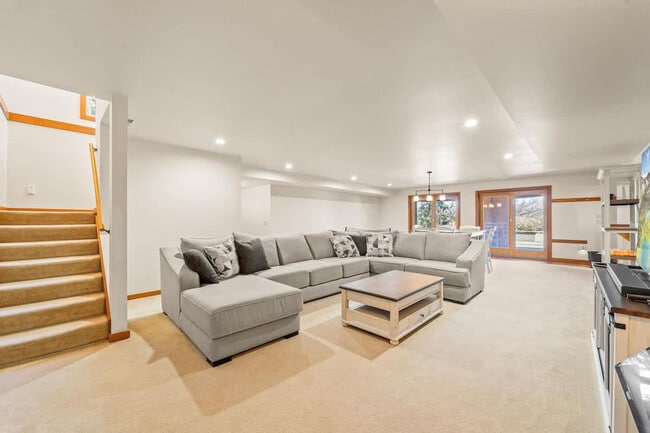 Foto del edificio - 7755 Cully Ln