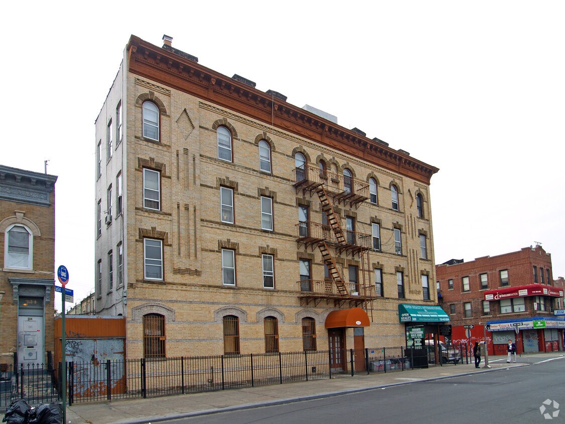 Primary Photo - 322 Irving Ave