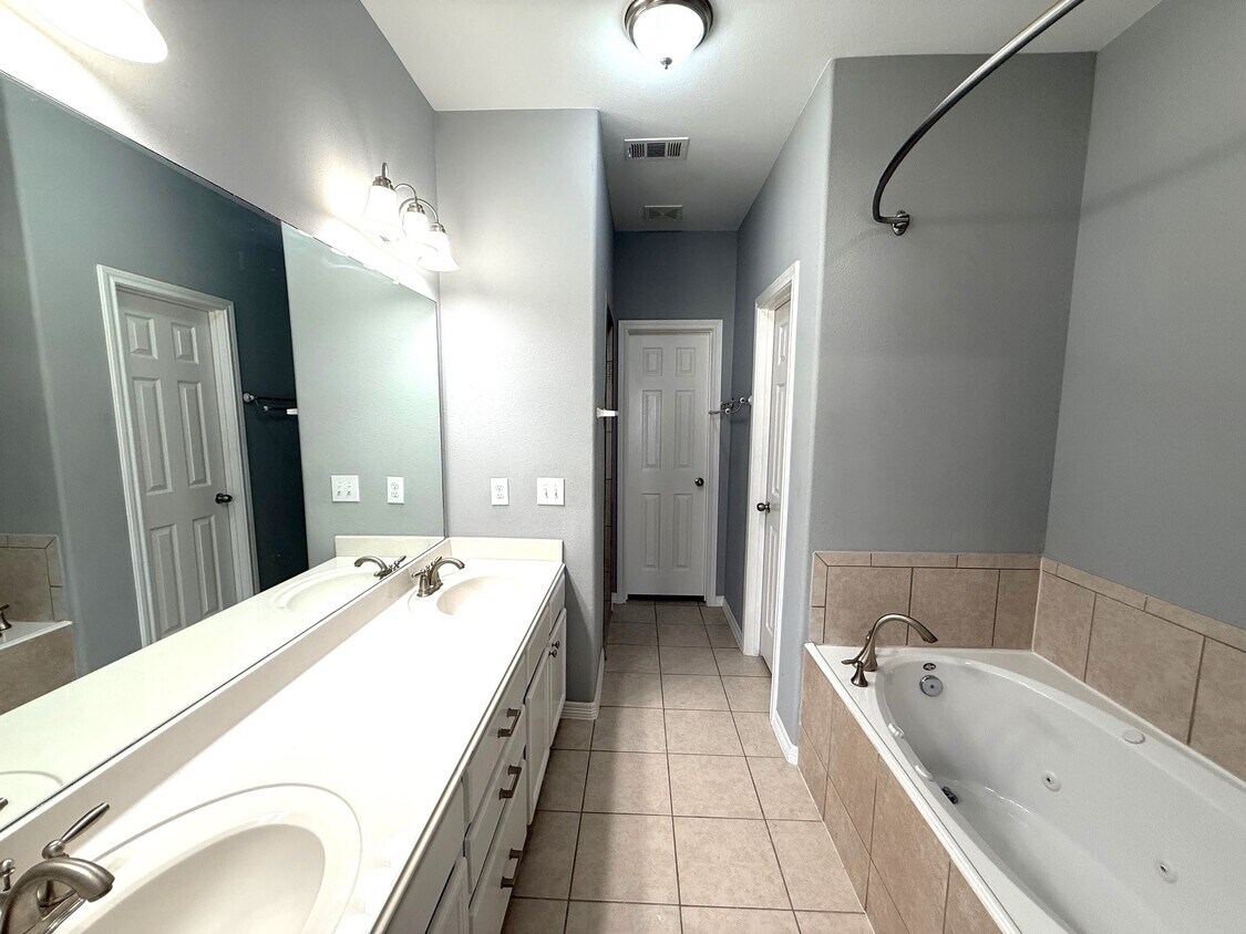 Foto del edificio - 13119 S Bellaire Estates Dr