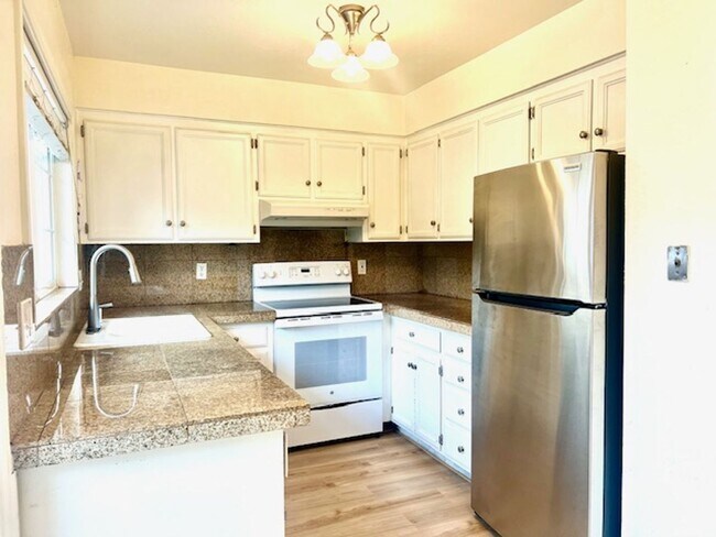 Foto del edificio - Charming Danville Townhouse 3 BD / 2.5 BA