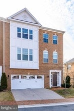 Building Photo - 10625 Legacy Ln
