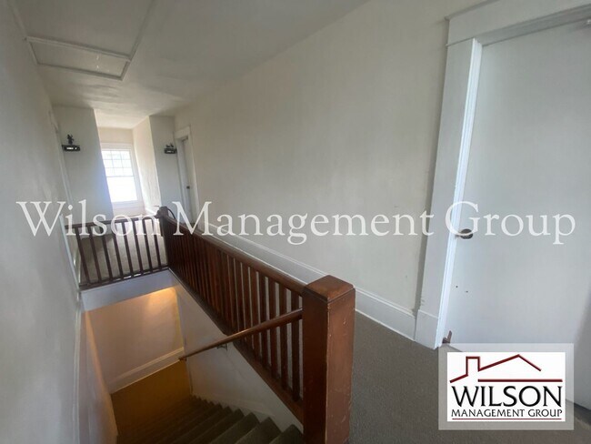 Building Photo - 1 br, 1 bath House - 126-D Concord Street E