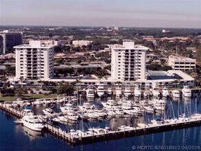 Building Photo - 1208 Marine Way W