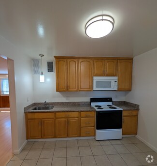 Building Photo - 4224 Cheeney St
