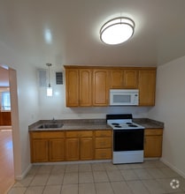 Building Photo - 4224 Cheeney St
