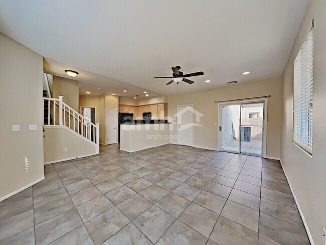 Foto del edificio - 9771 Hanover Grove Ave