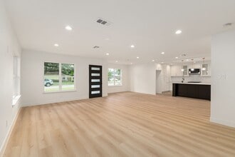 Building Photo - 7414 Janak Dr