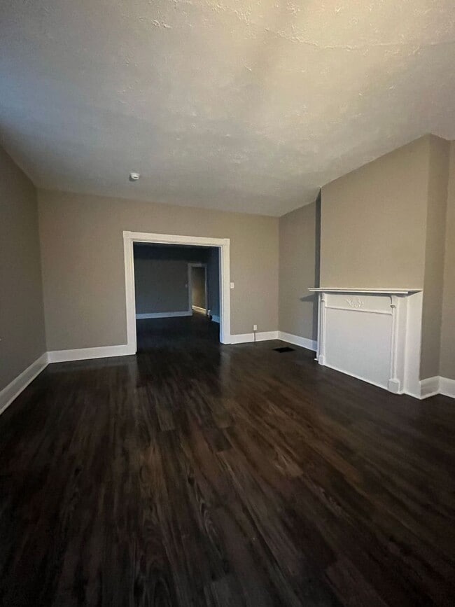 Building Photo - 3811 Cass Ave