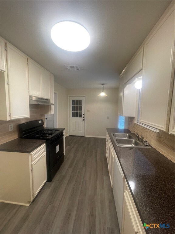 Foto principal - 1610 Travis Ave