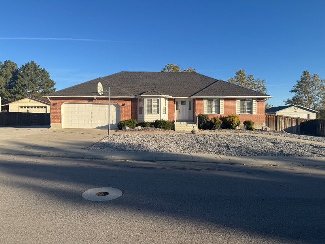 Building Photo - 2532 Cherry Grove Way
