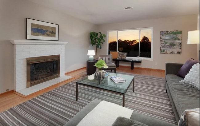 Building Photo - STUNNING - Three Bedroom House + a Bonus R...