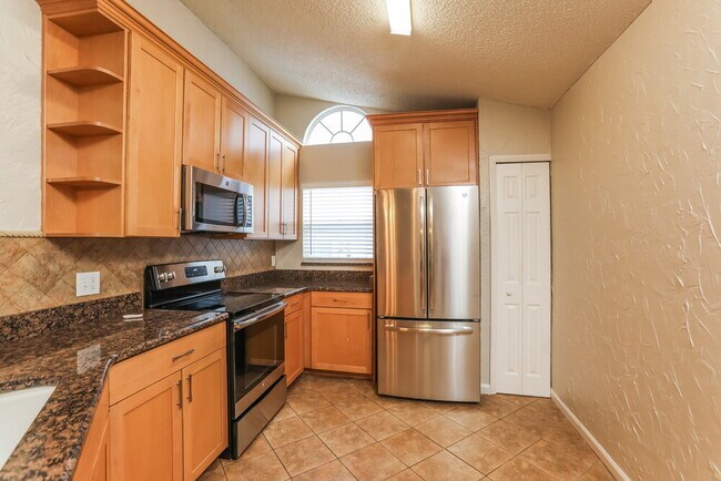 Foto del edificio - 7757 Fox Knoll Pl
