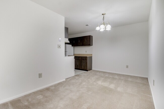 Building Photo - 104 Cocelli Drive