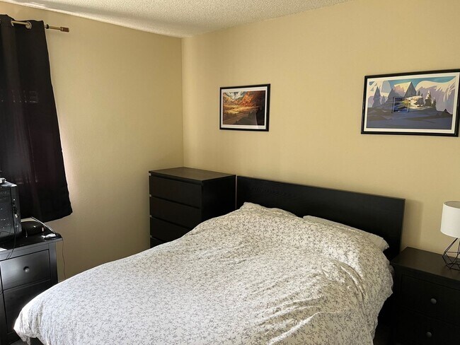 Foto del edificio - A clean and well maintained 1-bedroom apar...