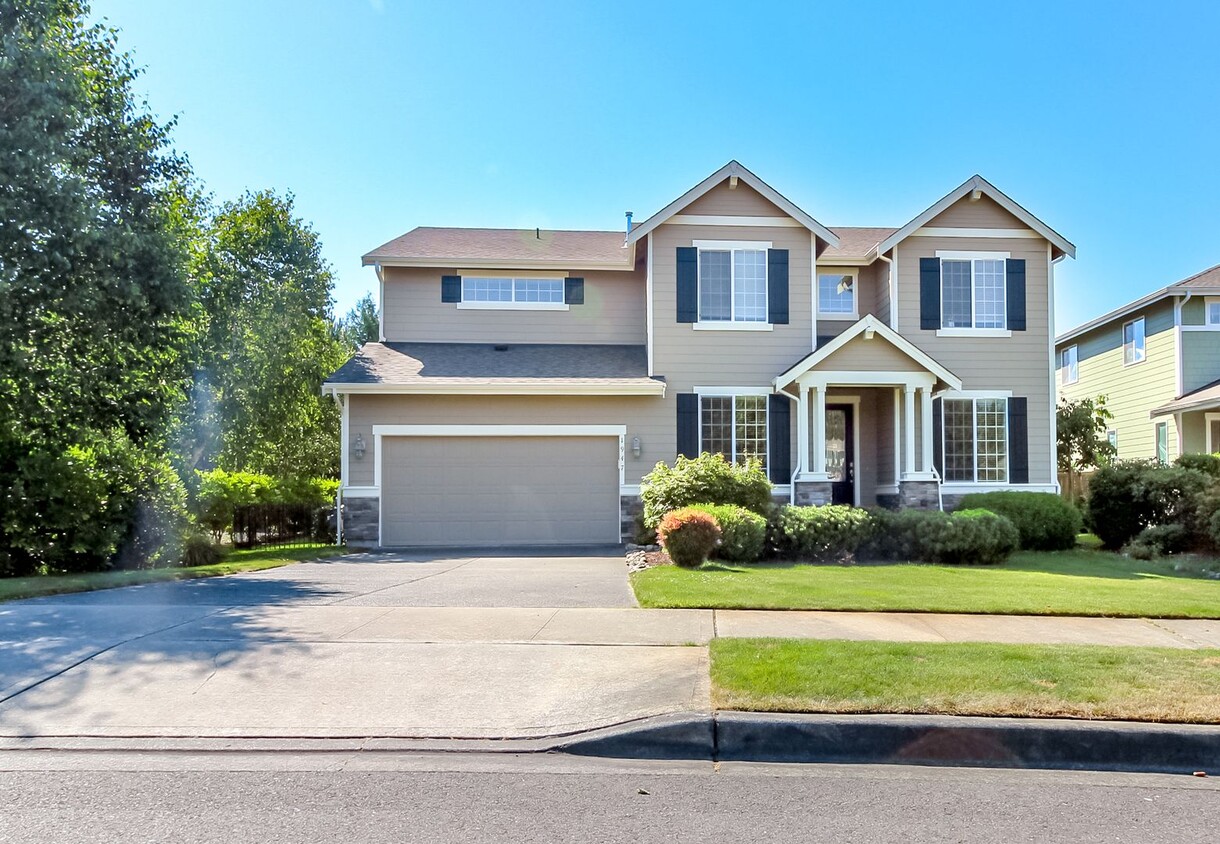 Primary Photo - Beautiful Bell Hill Home in DuPont