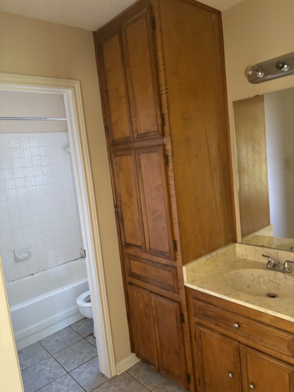 Building Photo - 1817 Sundown Dr