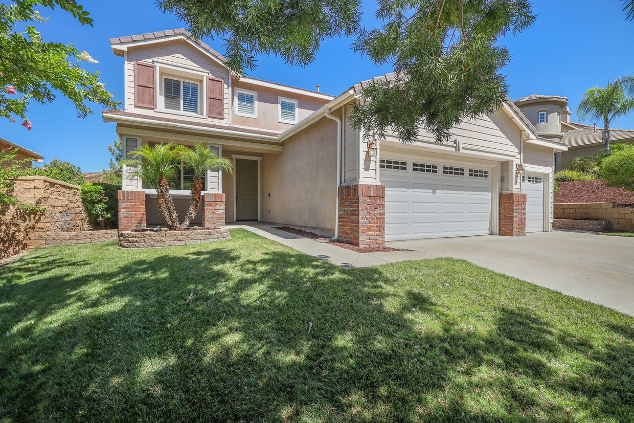 Foto principal - Four Bedroom Greer Ranch home in Murrieta!