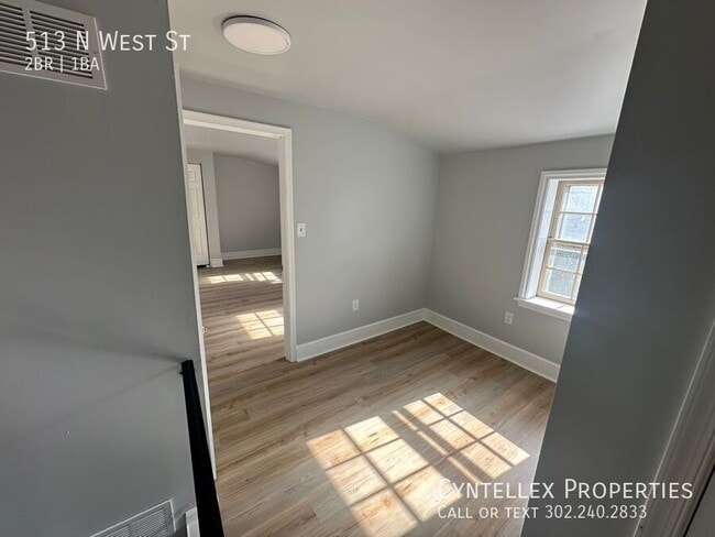 Building Photo - 513 N West St