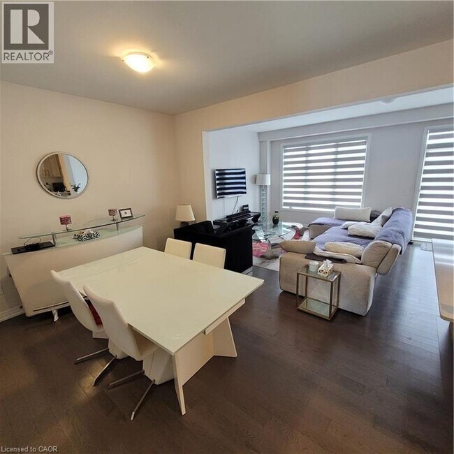 Building Photo - 95 Fairey Cres