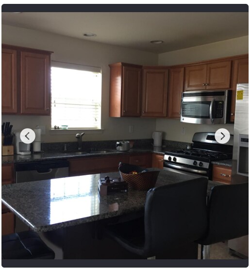 Building Photo - 420 Brigantine Ct