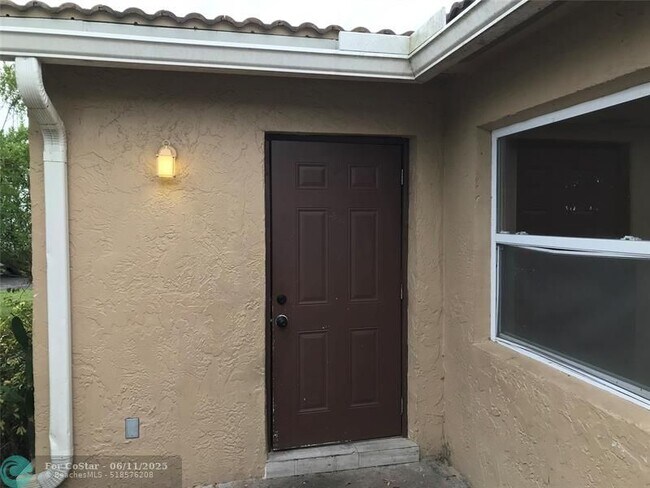 Foto del edificio - 8424 NW 23rd St