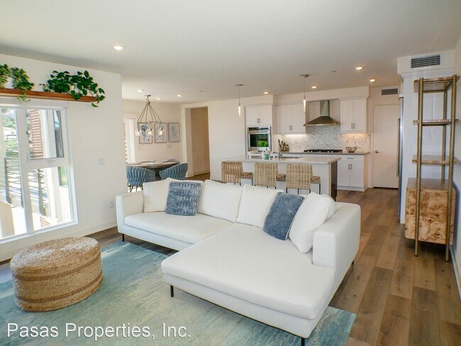 Building Photo - 2 br, 2.5 bath House - 3128 Canon St #303