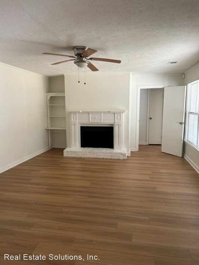 Building Photo - 3 br, 2 bath House - 224 E Northside Dr