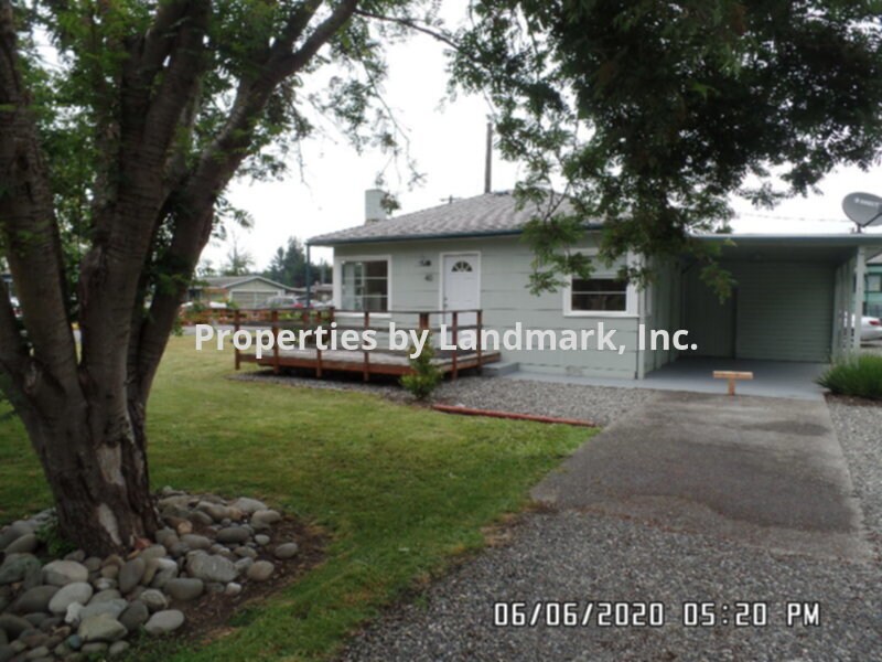 Primary Photo - 40 Streit Rd