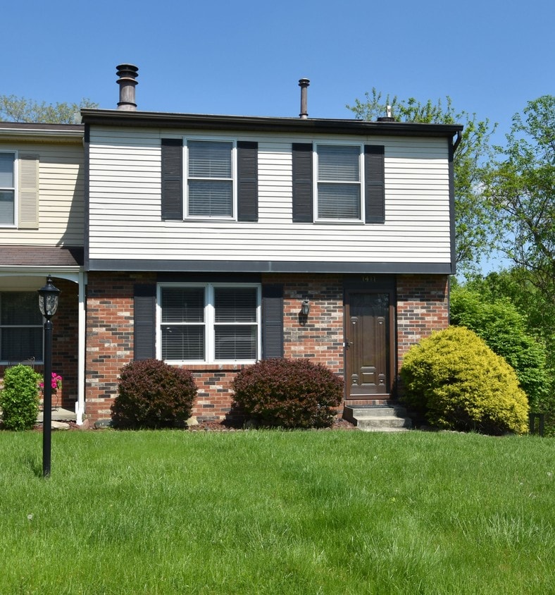 1411 S Randolph Dr, Jefferson Hills, PA 15025 Townhome Rentals in