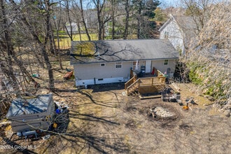 Building Photo - 99 1/2 Walworth St