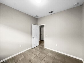 Building Photo - 1322 Trafalgar Pkwy