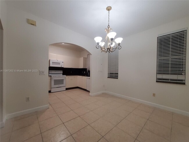 Building Photo - 3924 SW 157th Ave