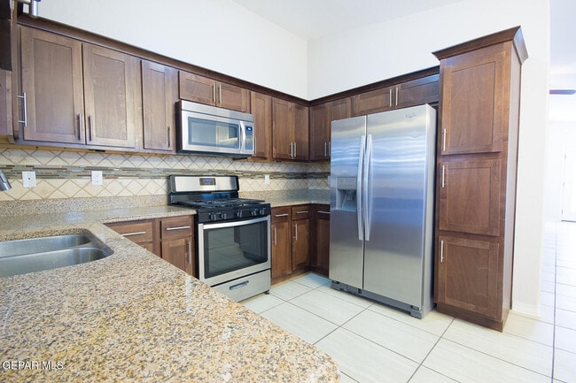 Foto del edificio - 13177 Shady Trail