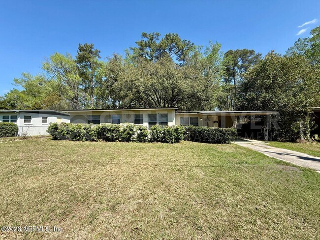 Building Photo - 7963 Lemans Dr