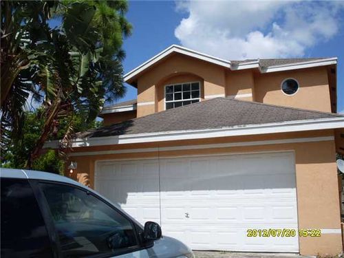 Primary Photo - 141 Heatherwood Dr