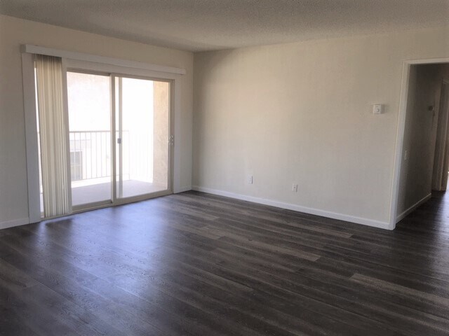 Foto del edificio - 2513 Ruhland Ave