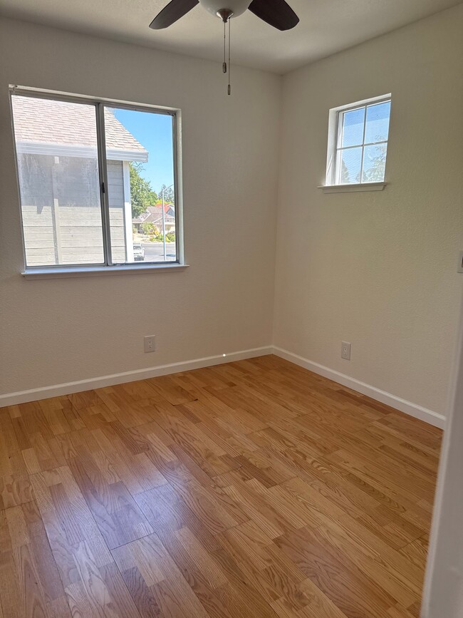 Building Photo - 8247 Derbyshire Cir