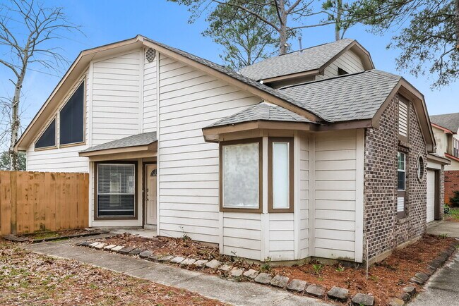 Building Photo - 13611 Lynnville Dr