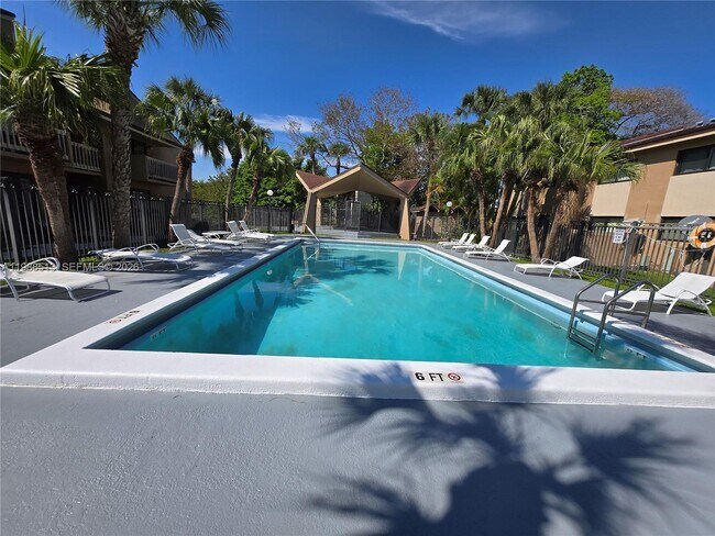 Foto del edificio - 15433 SW 80th St