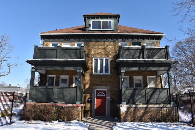 Building Photo - 7512 Dunedin St
