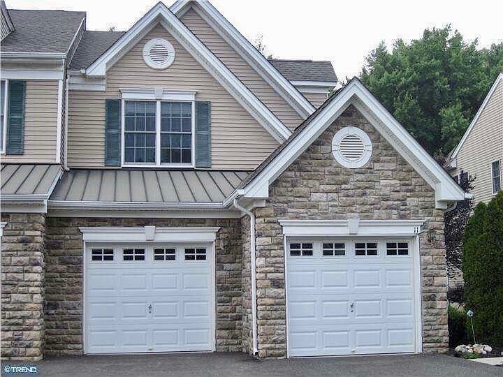 Primary Photo - 11 Wedgewood Ct