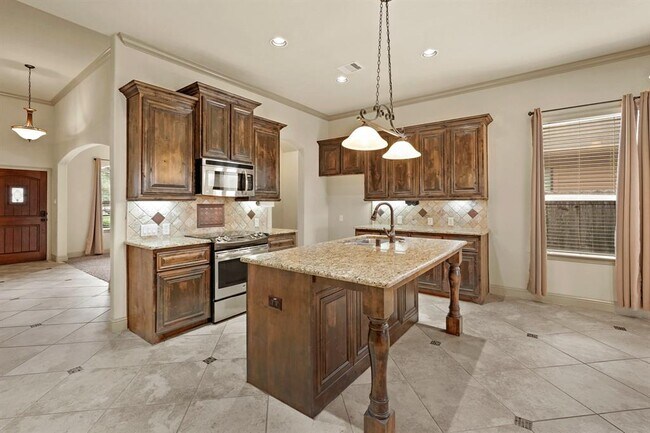 Building Photo - 5647 Armillary Dr