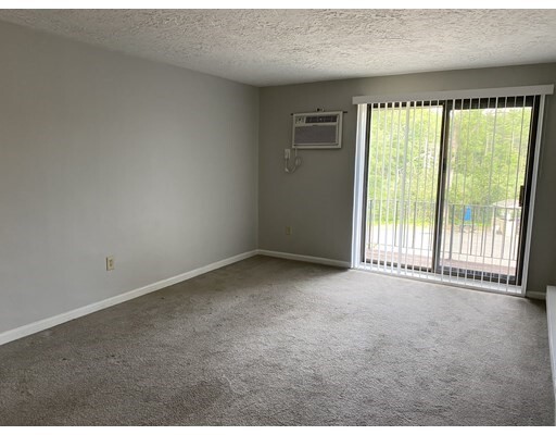 Building Photo - 276 Codman Hill Rd