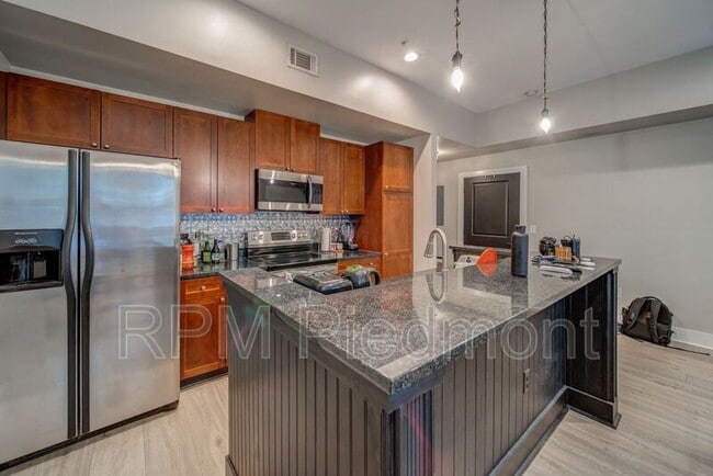 Foto del edificio - 925 Garrett St