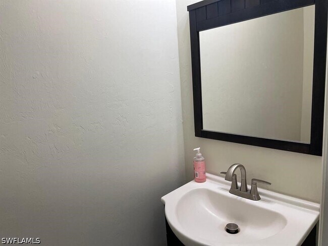 Foto del edificio - 10329 Canal Brook Ln