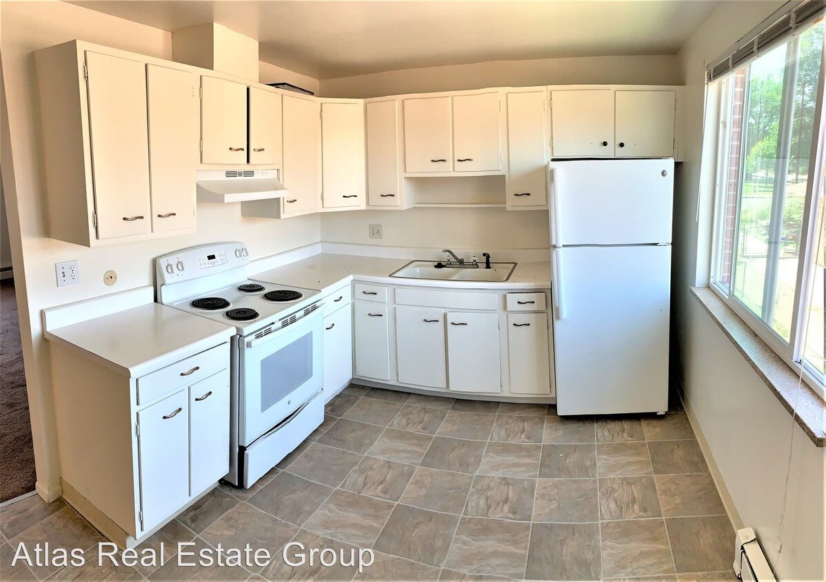 Foto principal - 3790 Owens St